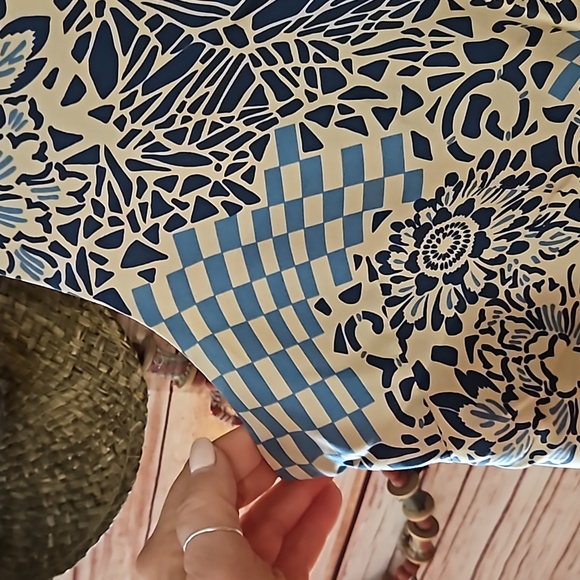 LIKE NEW "ADRIANNA PAPELL" BUSINESS CASUAL SLEEVELESS TOP! SZ 12 - Picture 4 of 9